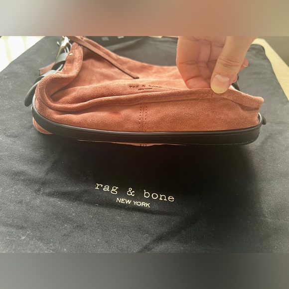 🎉🎀🎊Host Pick 🎊🎉🎀 NWOT Rag & Bone Small Field Messenger Suede Bag - Picture 12 of 16